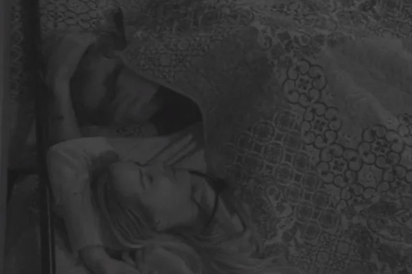 marcela-e-daniel-conversam-na-cama no bbb20