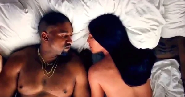 Kanye West lança “Famous”, clip com famosos nus em cama