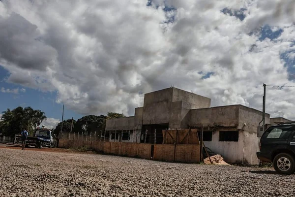 Prejuízo de R$ 5,4 bi: 1.967 UPAs construídas não funcionam no país