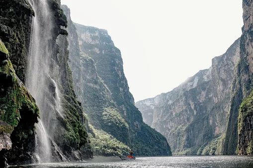 Cañon del Sumidero tem similaridades com Capitólio