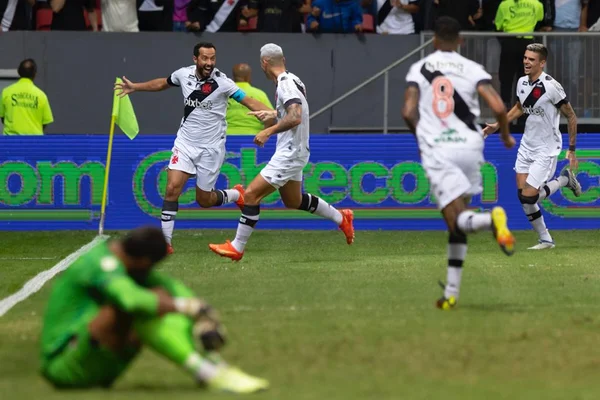 Vasco 3 X 0 Trem AP pela primeira fase da copa do Brasil - Metrópoles