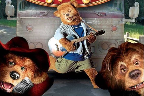 imagem de urso tocando instrumento e dois ursos olhando para a frente - metrópoles