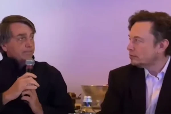Coletiva de Bolsonaro e Elon Musk