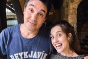 Atriz Bia Lomelino ao lado do diretor Jay Vaquer