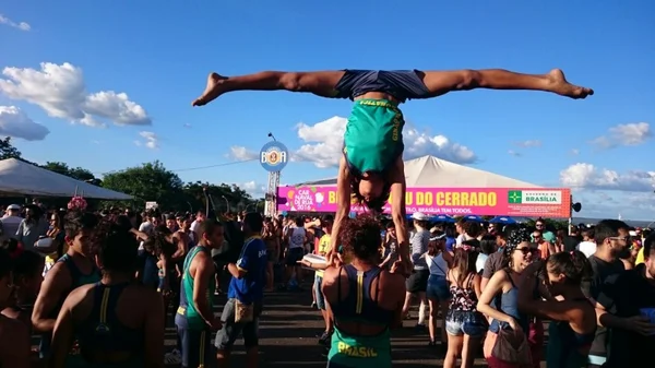 Não para, não. Brasiliense sai de casa e curte blocos pré-Carnaval neste domingo