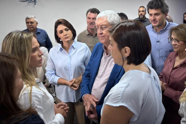 Celina durante visita à Apae, na Asa Norte