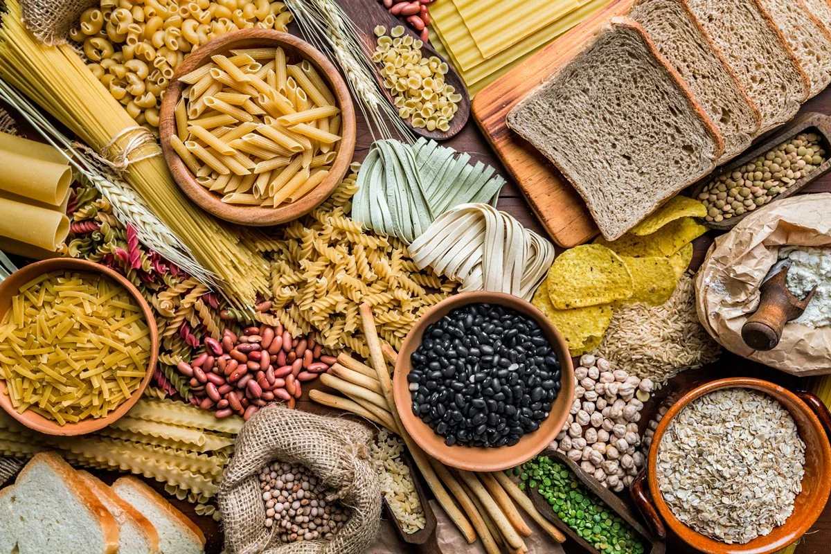 Nutricionista do Metrópoles ensina a investir em dieta low carb inteligente para emagrecer com saúde e evitar erros comuns na alimentação