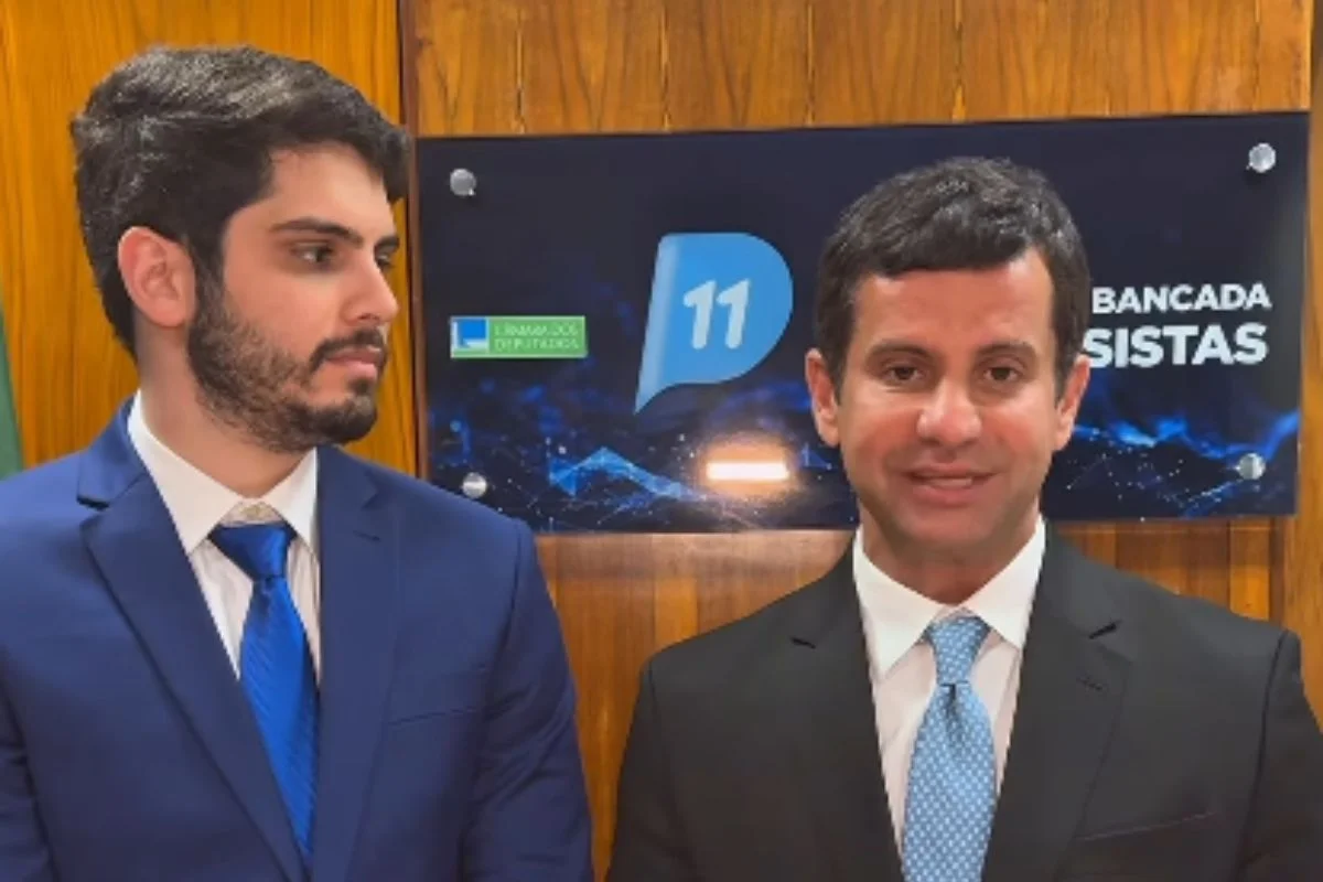 Dr. Luizinho recebeu o neto do bicheiro João Drumond na liderança do PP, em Brasília Dr. Luizinho recebeu o neto do bicheiro João Drumond na liderança do PP, em Brasília
