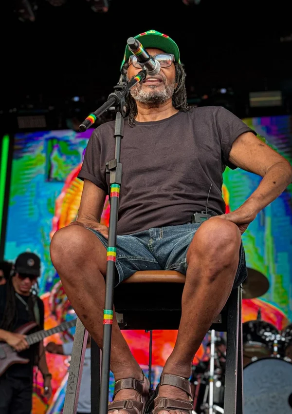 Cantor Edson Gomes é internado na UTI após show na Bahia - destaque galeria Cantor Edson Gomes é internado na UTI após show na Bahia - destaque galeria