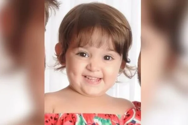 Foto colorida da meninda Sophia de Jesus Ocampo, de 2 anos - Metrópoles