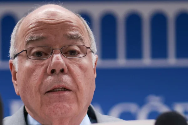 Vieira vê “motivação política” em tarifaço dos EUA; leia o discurso - destaque galeria Vieira vê “motivação política” em tarifaço dos EUA; leia o discurso - destaque galeria
