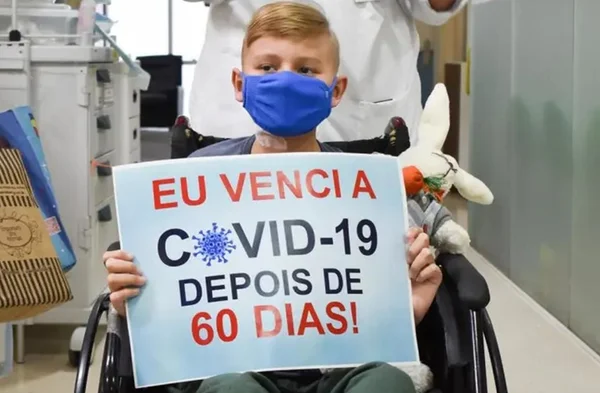 Menino vence a Covid em Santa Catarina