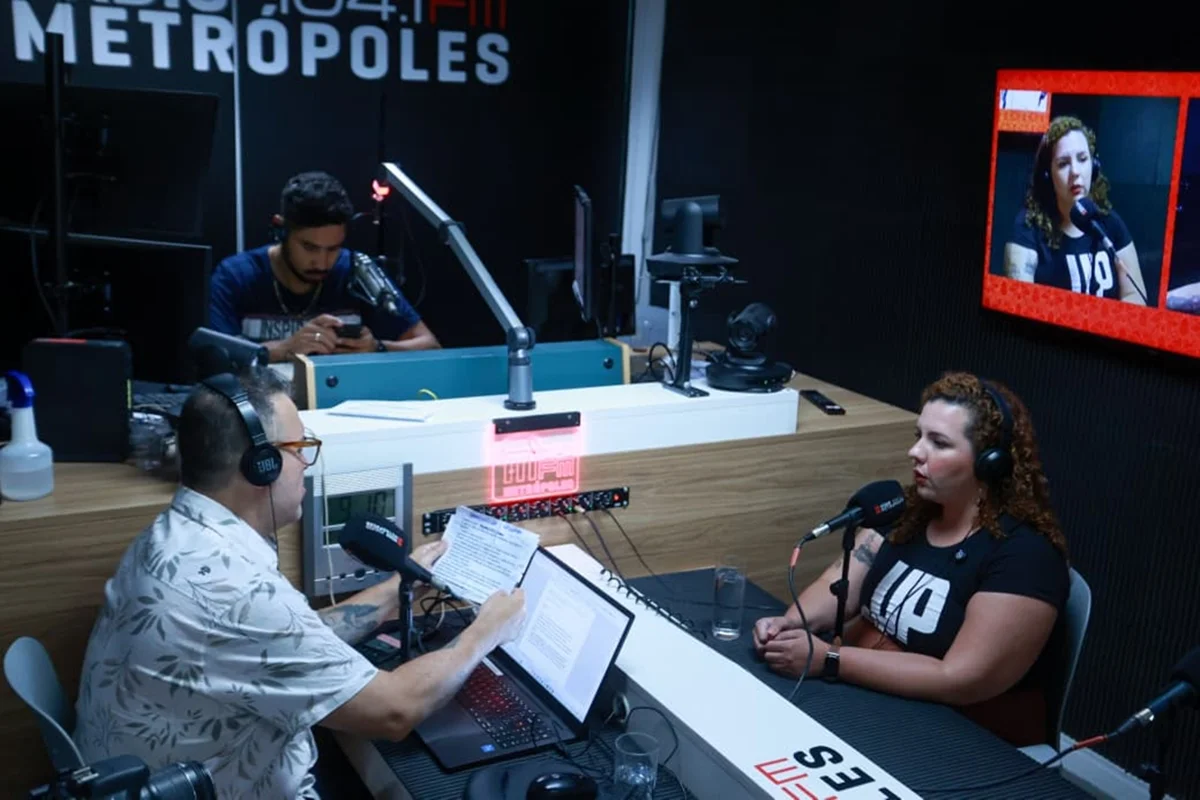 Candidata ao GDF, Samara Mineiro promete acabar com Iges - imagem 8 Candidata ao GDF, Samara Mineiro promete acabar com Iges - imagem 8
