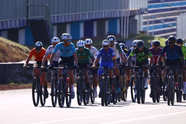 Prova de Ciclismo encerra o Metrópoles Endurance Ciclismo neste domingo