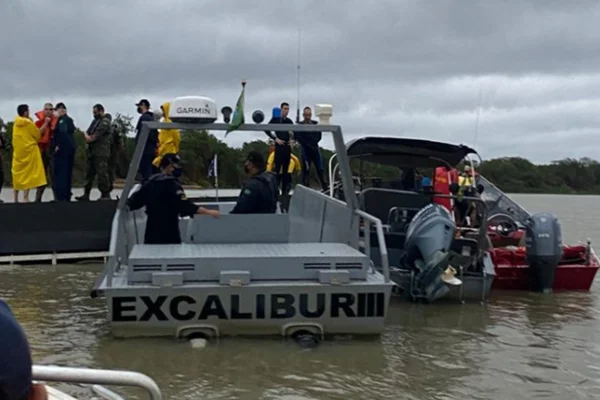 Sobe para seis número de vítimas de naufrágio no Rio Paraguai