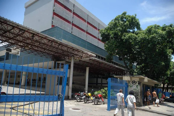 Foto colorida do Rio de Janeiro - Hospital Municipal Souza Aguiar, no centro do Rio - Metrópoles