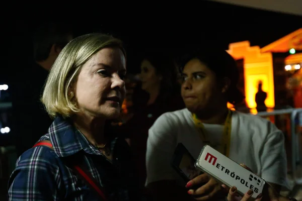 Inelegibilidade do Bolsonaro é “pedagógica e educativa”, diz Gleisi