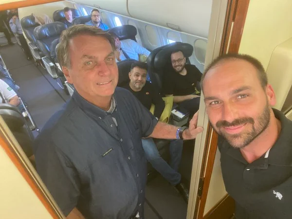 Depois de ato, Bolsonaro faz 1ª viagem internacional durante pandemia
