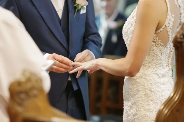 Imagem colorida de um casamento