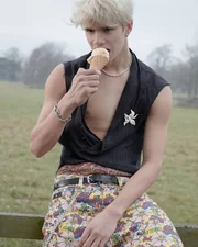 O ensaio foi clicado pelo duo Mert & Marcus O ensaio foi clicado pelo duo Mert & Marcus