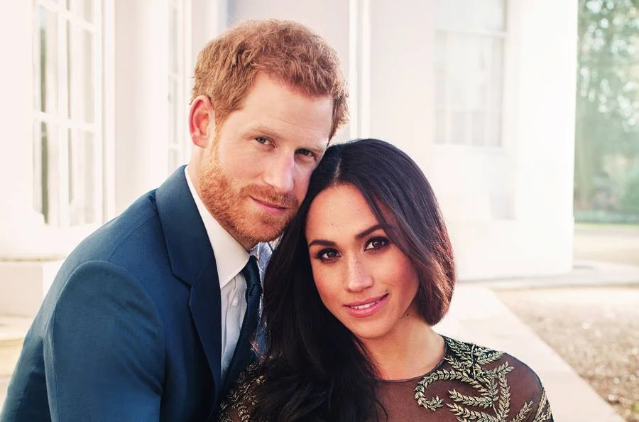Ela é casada com o príncipe Harry Ela é casada com o príncipe Harry