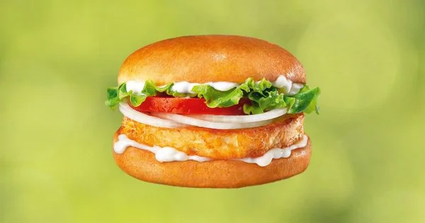Burger King lança sanduíches com queijo frito no lugar da carne