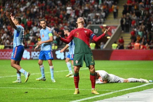 Espanha derrota Portugal e se classifica às semis da Liga das Nações