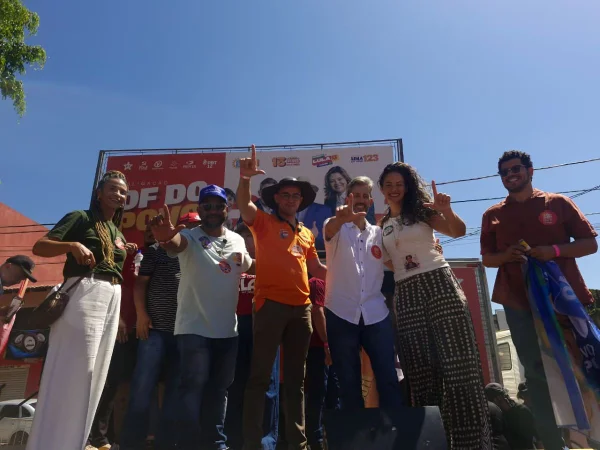 Leandro Grass começa corrida ao Buriti com ato em São Sebastião - destaque galeria