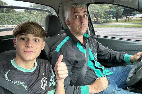 Pai de adolescente morto por Turra filia-se ao PL e quer ser candidato