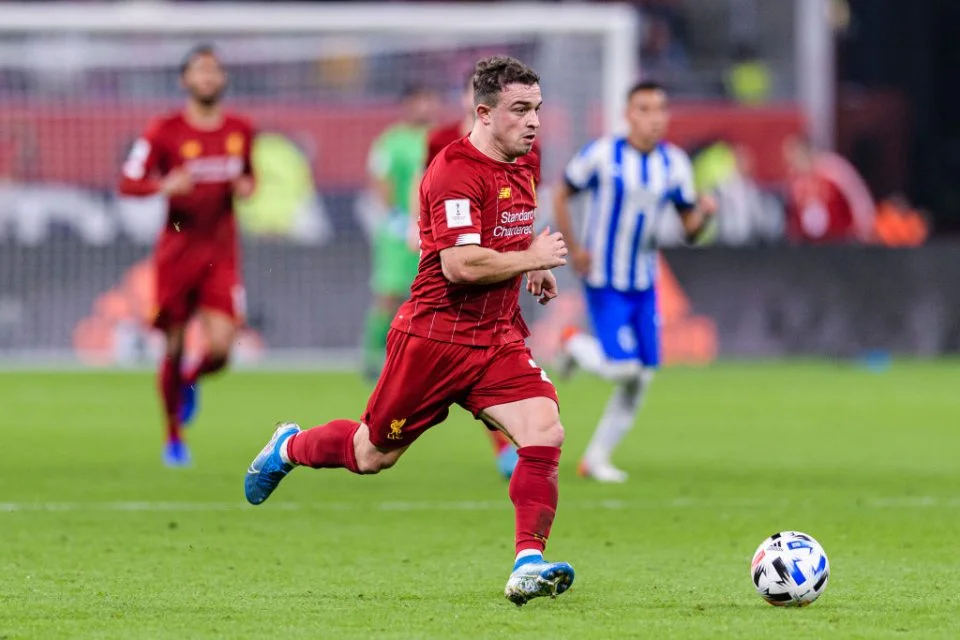 <b>Xherdan Shaqiri</b>: O meia suíço de 28 anos foi comprado do Stoke, em 2018, por 18 milhões de euros <b>Xherdan Shaqiri</b>: O meia suíço de 28 anos foi comprado do Stoke, em 2018, por 18 milhões de euros