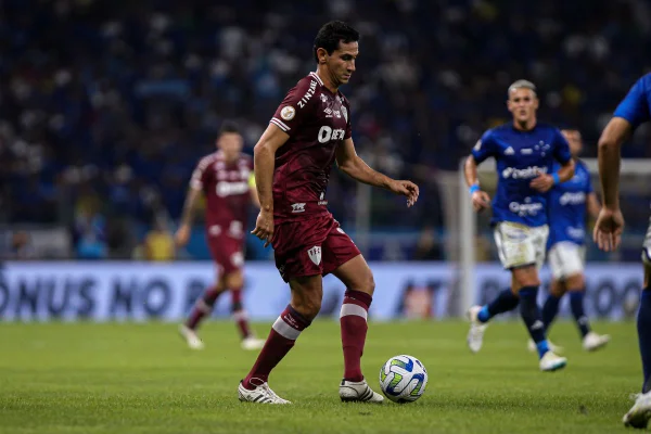 Fluminense mostra força, vence o Cruzeiro e volta ao G-4