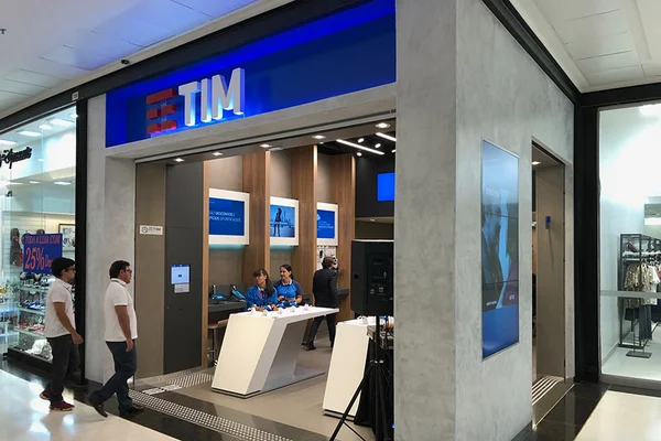 Tim está com 135 oportunidades de emprego em mais de 12 estados