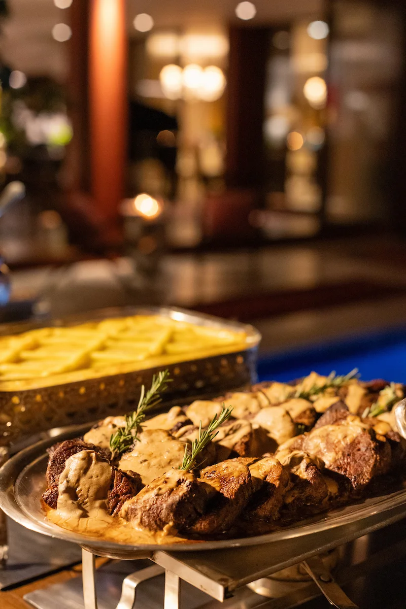 O menu contou com opções de massas, carnes e outras delícias O menu contou com opções de massas, carnes e outras delícias