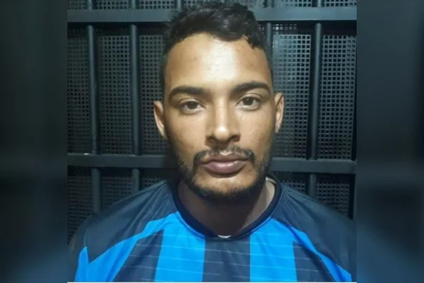 Foto colorido de montagem de fotos de um homem- Metrópoles