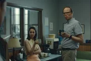 Saiba onde assistir O Segredo de Widow’s Bay, série destaque no Emmy 2026 - imagem 3