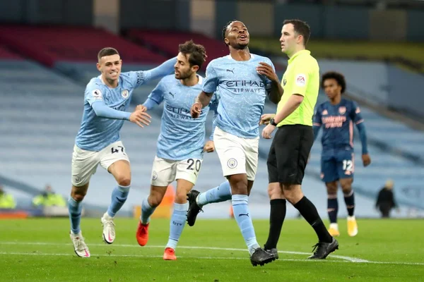 City vence o Arsenal