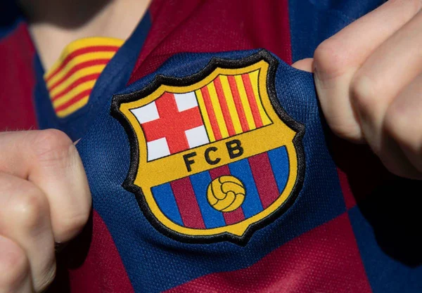 Presidente da Uefa analisa suspeita de corrupção no Barcelona