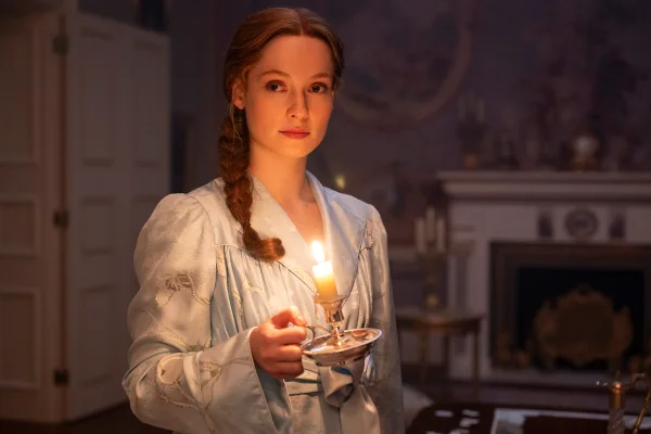 Imagem colorida de Hannad Dodd como Francesca Bridgerton - Metrópoles