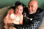 Henrique Fogaça posa com a filha, Olívia, de 18 anos