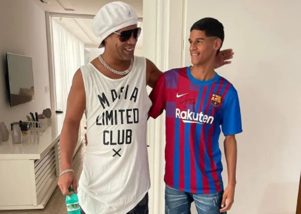Luva de Pedreiro e Ronaldinho Gaúcho