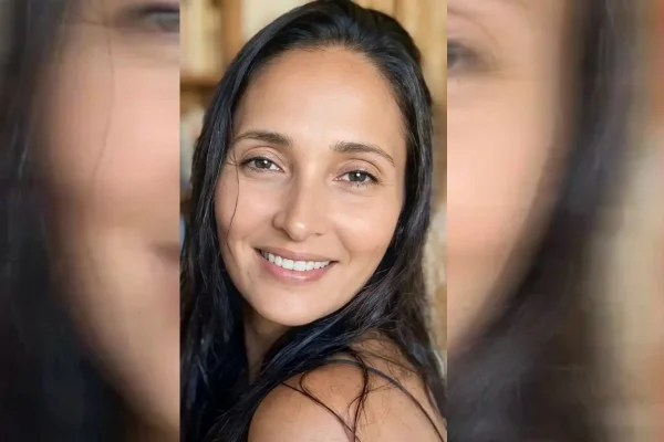Mulher corre, pede socorro, mas é morta a tiros; marido está foragido