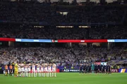 Jordânia e Argentina perfiladas antes de partida pela Copa do Mundo.