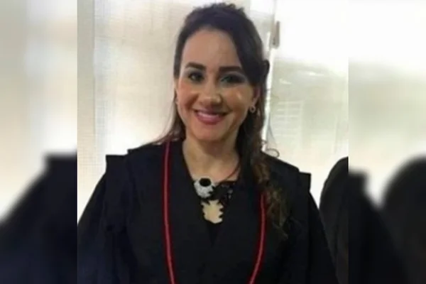 Juíza Mônica Maria Andrade Figueiredo de Oliveira