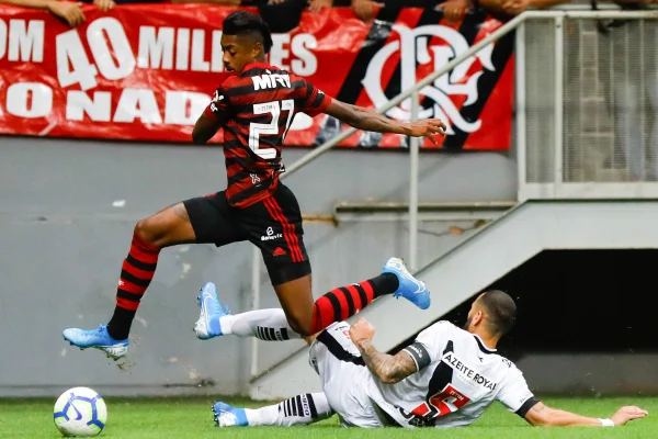 Jogador Bruno Henrique foi indiciado por estelionato e fraude em competição esportiva PF - Metrópoles
