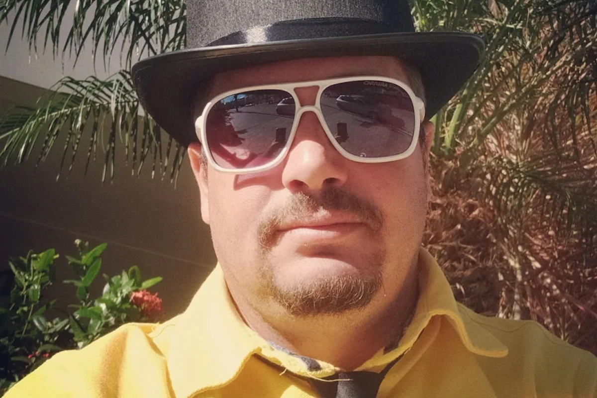 MC Mágico fala sobre tentativa de suicídio: "Acabar com o sofrimento" MC Mágico fala sobre tentativa de suicídio: "Acabar com o sofrimento"