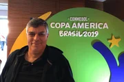 Ele era apaixonado por esportes Ele era apaixonado por esportes