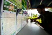 Lotérica e jogos da Mega-Sena Lotérica e jogos da Mega-Sena