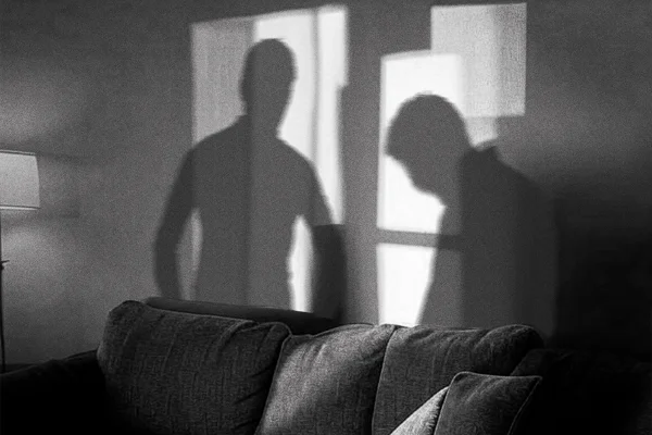 Homem vítima de violência sexual