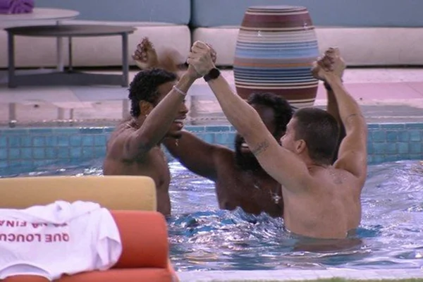 Arthur Aguiar, Paulo André e Douglas Silva