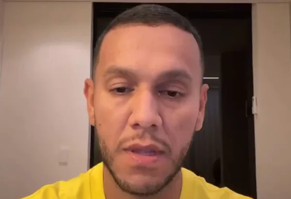 Foto colorida de Souza, ex-Vasco, em vídeo contra Alexandre de Moraes - Metrópoles